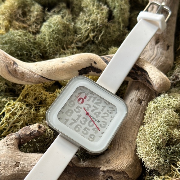 Nixon watch: The Rocio in white - Picture 2 of 5